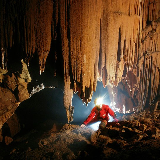 canmore caves tour image