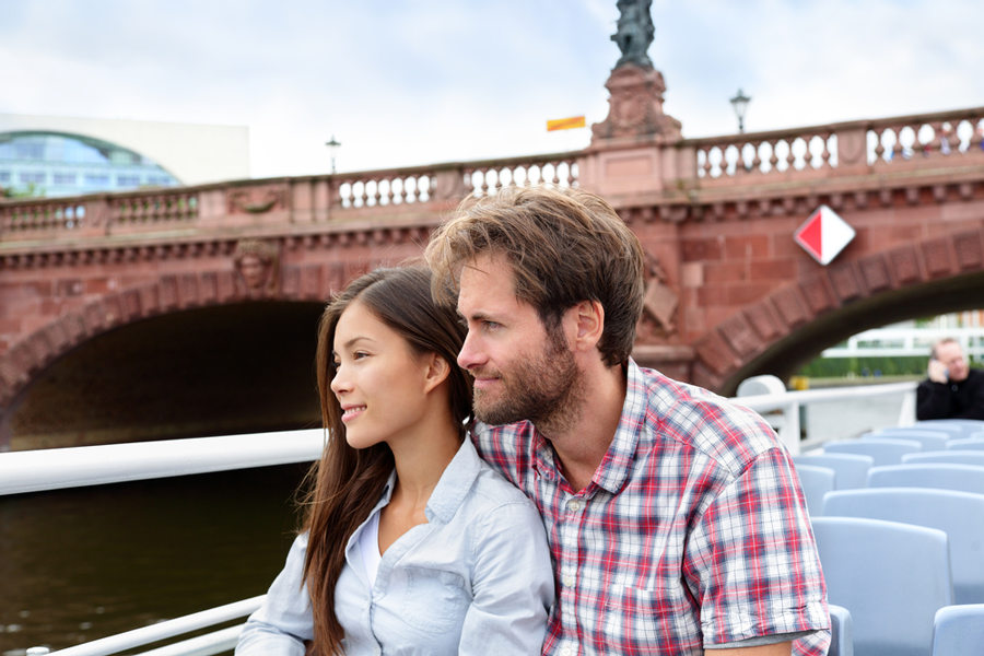 Couple on a boat tour in London